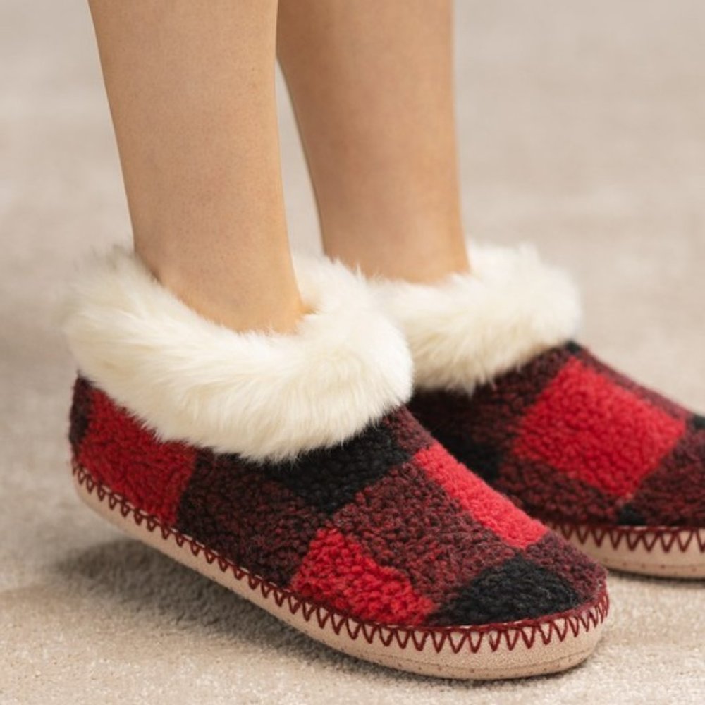 Ruggine Premium Buffalo Check and Fur Slippers